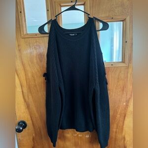 Plus size peek a boo shoulder thick sweater